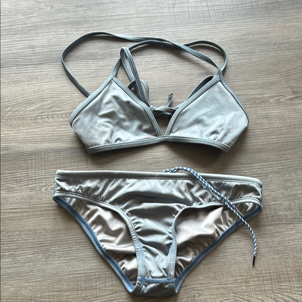 Jolyn bikini set-size Medium!